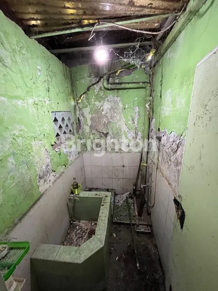 image RUMAH HITUNG TANAH 1,5 LANTAI DI MEDAYU, 10 MENIT KE KAMPUS UPN & RAYA MERR (NON FURNISHED) (8)