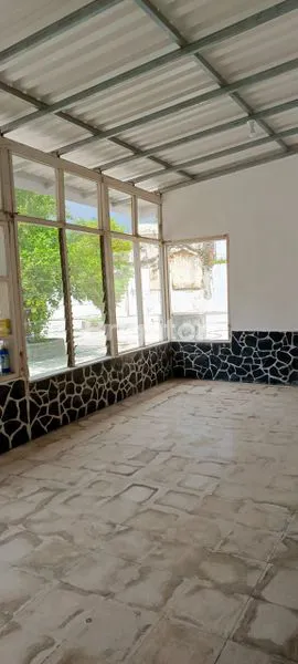 image RUMAH BESAR 1,5 LANTAI DI NOL JALAN RAYA DARMO SURABAYA DI LOKASI KOMERSIAL (7)