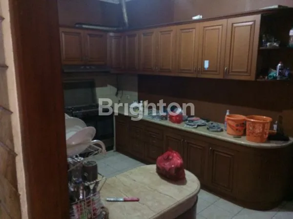 image RUMAH MEWAH DENGAN LUAS TANAH 398M2 LUAS BANGUNAN 298M2  NYAMAN DAN STRATEGIS (4)