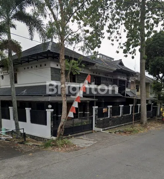image RUMAH MEWAH DENGAN LUAS TANAH 398M2 LUAS BANGUNAN 298M2  NYAMAN DAN STRATEGIS (6)