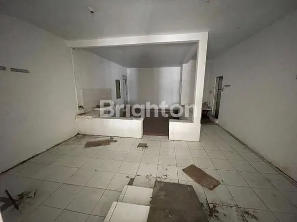 image RAYA JEMURSARI RUMAH USAHA KOMERSIAL, PARKIR 10 MOBIL, LOKASI STRATEGIS (3)