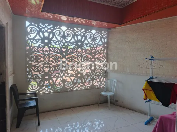 image RUMAH BESAR 2 LANTAI PINGGIR JALAN SUDIRMAN BALIKPAPAN (3)