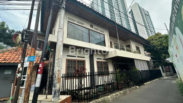 image RUMAH SIAP HUNI 2 LANTAI SALEMBA (1)