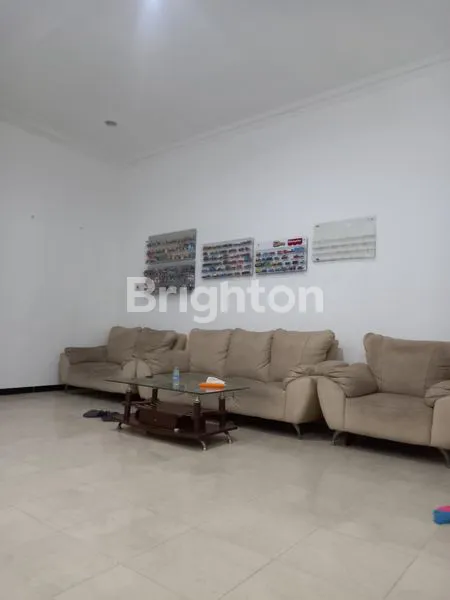 image DISEWAKAN RUMAH SIAP PAKAI FULL FURNISHED DI SEMARANG (3)