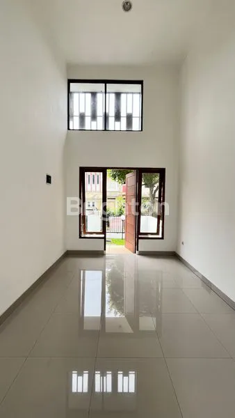 image RUMAH SIAP HUNI DI KEMANG PRATAMA BEKASI (2)