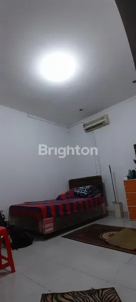 image RUMAH STRATEGIS 80M² DI SEPATAN, 3KT, BISA KPR (4)