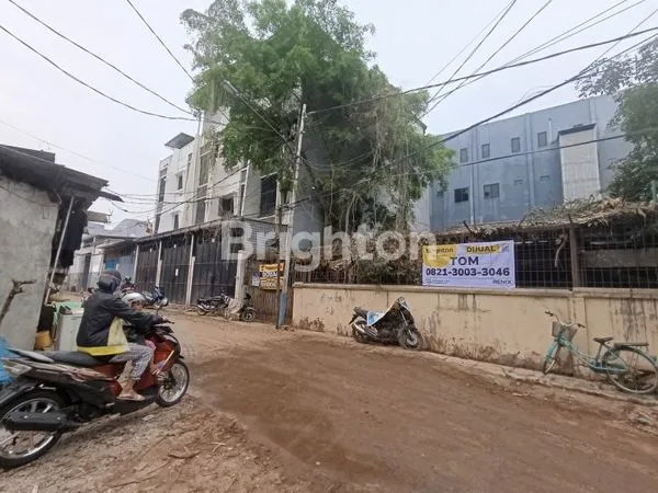 image RUMAH HITUNG TANAH 208M² PREMIUM DI JELAMBAR JAKARTA BARAT (4)