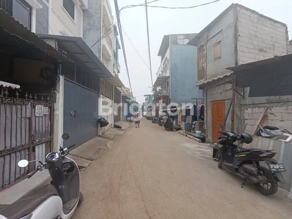 image RUMAH HITUNG TANAH 208M² PREMIUM DI JELAMBAR JAKARTA BARAT (5)