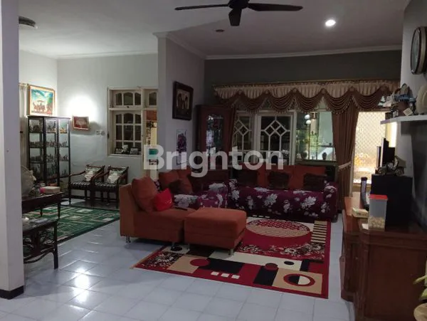 image MEDOKAN AYU RUMAH 2 LANTAI LUAS ASRI DINGIN TERAWAT (7)
