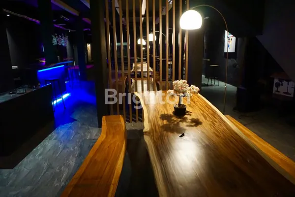 image ASET KOMERSIAL PRIME SHM, GEDUNG EX-HOSTEL & RESTO DI JANTUNG JALAN RAYA SEMINYAK, BALI (7)