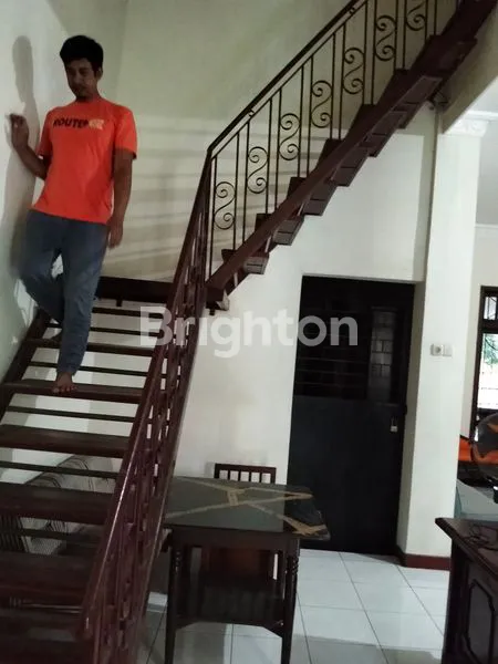 image RUMAH LUAS DI TENGAH KOTA DI JAGALAN JEBRES (5)