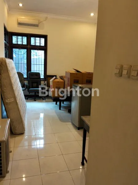 image RUMAH LUAS DI TENGAH KOTA DI JAGALAN JEBRES (7)