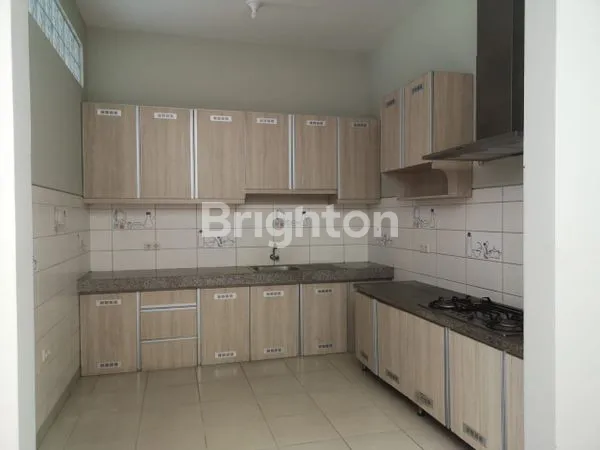 image RUMAH 2 LANTAI (4)