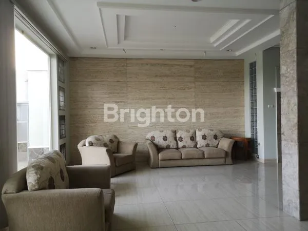 image RUMAH 2 LANTAI (3)