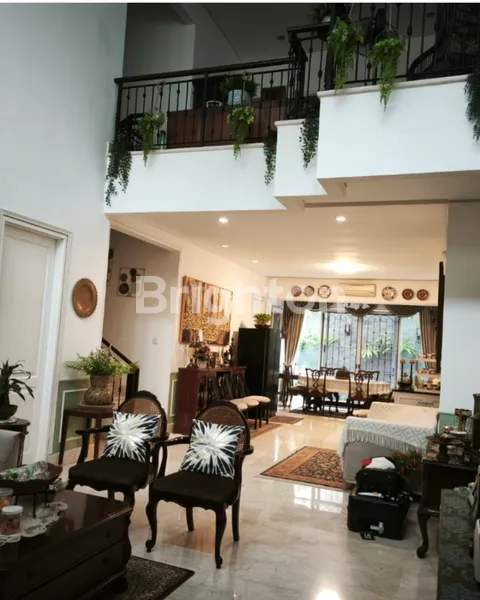 image RUMAH MODERN SIAP HUNI DI MENTENG: NIKMATI KEMUDAHAN AKSES KE MANA SAJA  (3)