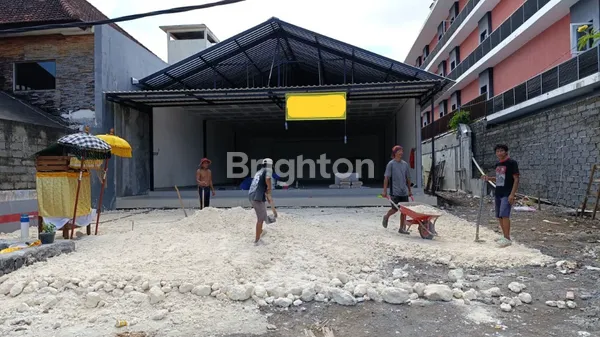 image GUDANG STRATEGIS DI JL. DEWI SRI (1)