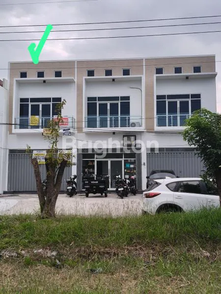 RUKO 2 LANTAI DI JALAN RAYA LIDAH HARAPAN BARAT