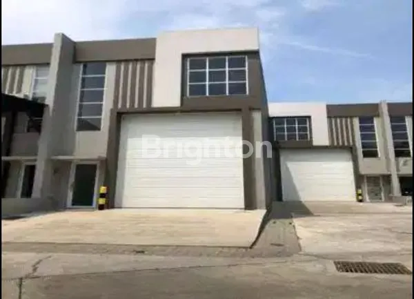 SEWA GUDANG 140M² DI THE STORE CIPONDOH