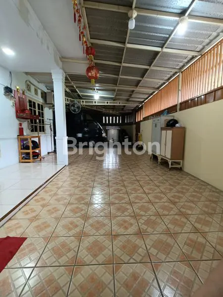 image RUMAH FULLY-FURNISHED BEBAS BANJIR DI DELI GRAHA, SHM LENGKAP (2)