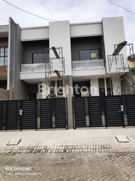 image RUMAH MODERN MINIMALIS SURABAYA TIMUR (2)