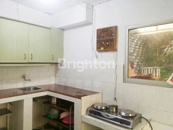 image RUMAH LAMA DI TAMAN SARI JAKARTA BARAT (8)