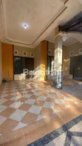 image RUMAH MEWAH 2 LANTAI 4KT DI MUTIARA CITRA GRAHA SIDOARJO (7)
