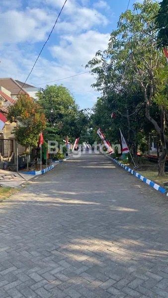 image RUMAH MEWAH 2 LANTAI 4KT DI MUTIARA CITRA GRAHA SIDOARJO (8)