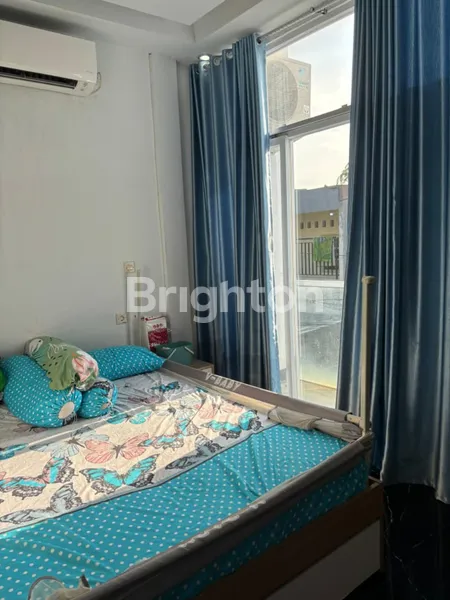 image RUMAH MURAH DI KALIDERES, JAKARTA BARAT, ROW JALAN 2 MOBIL, GARASI  1 MOBIL. (3)