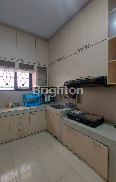 image RUMAH 2.5 LANTAI SIAP HUNI TANJUNG DUREN JAKARTA BARAT (6)
