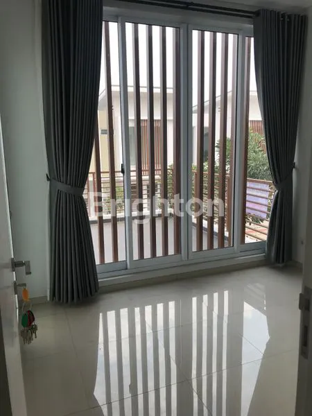 image RUMAH 2 LANTAI DI DISCOVERY ALUVIA BINTARO TANGERANG SELATAN (8)