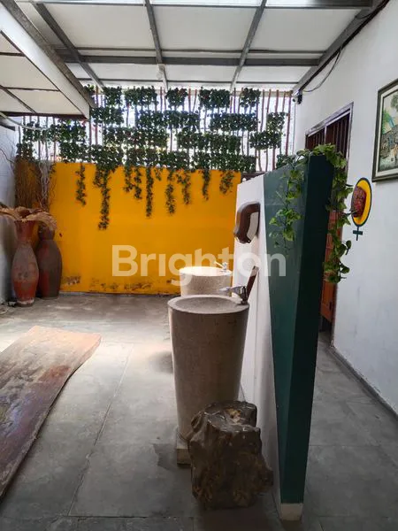 image RUMAH USAHA KULINER 5 KAMAR DI JANTUNG KOTA SURABAYA (5)