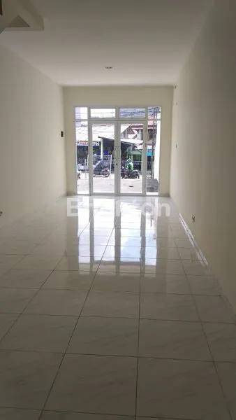 image RUKO STRATEGIS 2,5 LANTAI DI PERTIGAAN CEGER DEKAT BINTARO PLAZA (4)