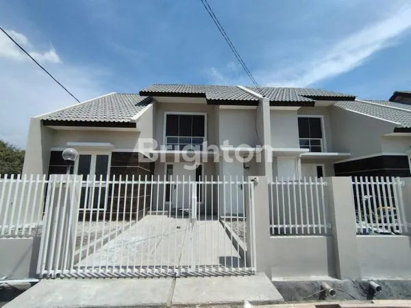 image RUMAH BARU ALANA TAMBAK CEMANDI, BEBAS DP & BIAYA KPR (1)