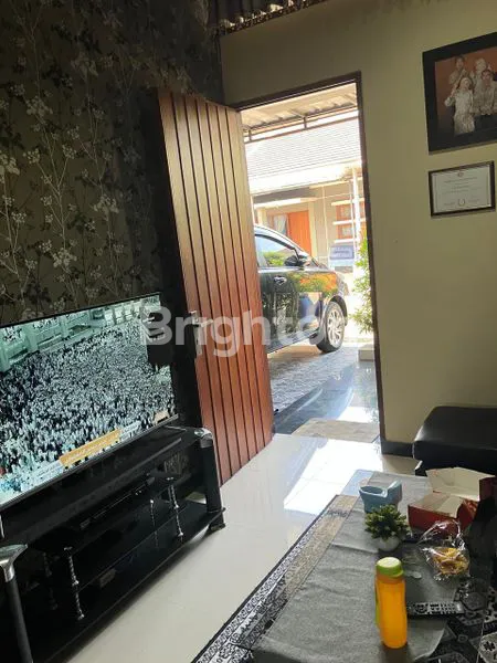 image RUMAH CANTIK SIAP HUNI+SEMI FURNISHED & BEBAS BANJIR DALAM KOMP PERUM DI BALE ENDAH KABUPATEN BANDUNG (3)