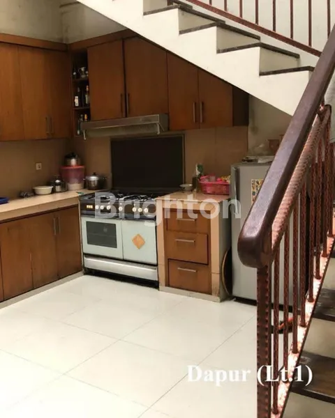 image HUNIAN NYAMAN DAN BISNIS KOST YANG MENGUNTUNGKAN, 2 RUMAH + 12 KAMAR KOST DI CIPAYUNG  (4)