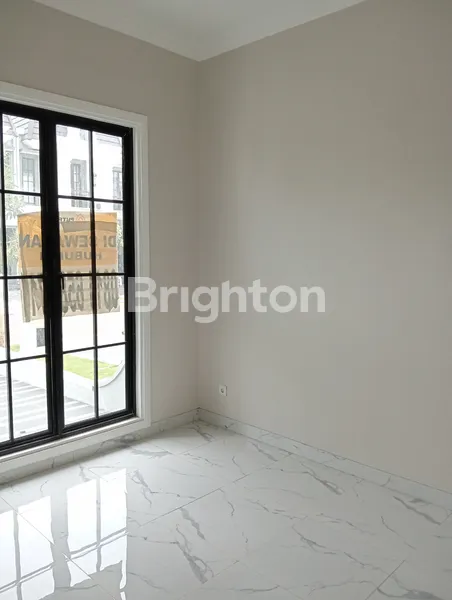 image RUMAH VILLA MEWAH (3)