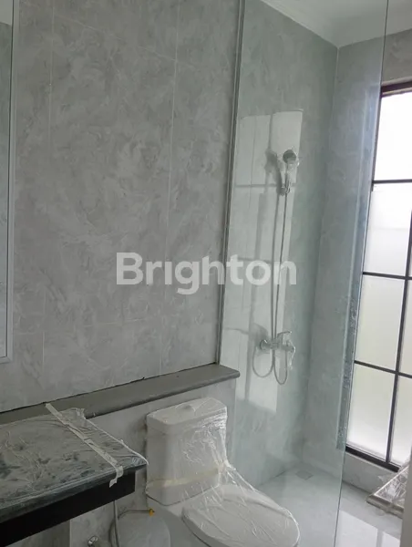 image RUMAH VILLA MEWAH (5)