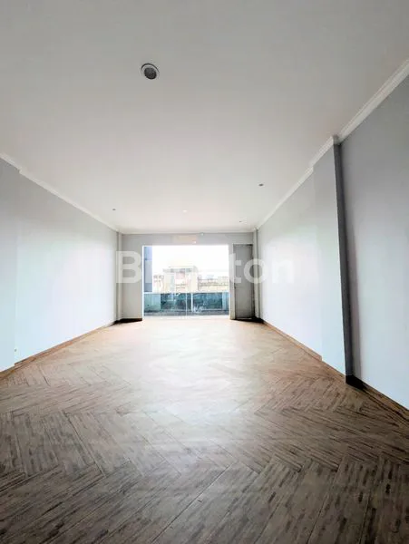 image RUKO 3 LANTAI STRATEGIS DI GATOT SUBROTO, DENPASAR (4)