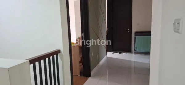 image RUMAH 2 LANTAI CANTIK, ASRI DAN NYAMAN DI SUVARNA SUTERA (7)