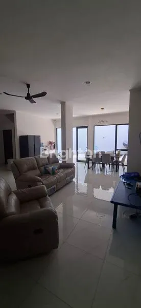 image RUMAH 2 LANTAI CANTIK, ASRI DAN NYAMAN DI SUVARNA SUTERA (4)