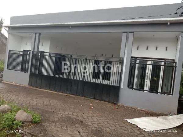 RUMAH BARU LOKASI DI PEMUKIMAN UMUM