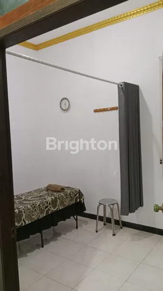 image DIJUAL RUMAH SEKALIGUS SALON YANG MASIH AKTIF, LOKASI STRATEGIS, COCOK BUAT BISNIS DAN RUMAH TANGGA. (7)