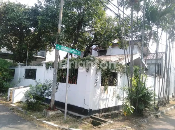 image RUMAH HOOK ISTIMEWA DI KOMPLEK PERTAMINA PULOMAS – JAKARTA TIMUR (1)