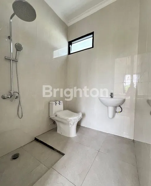 image RUMAH MODERN CLASSIC DI KEMANG PRATAMA BEKASI  (3)