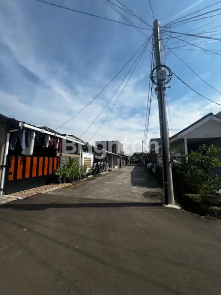 image RUMAH CLUSTER STRATEGIS DEKAT STASIUN DAN JALUR UTAMA ANGKUTAN UMUM – RUMAH INI PUNYA SEMUA YANG KAMU BUTUHKAN. (4)