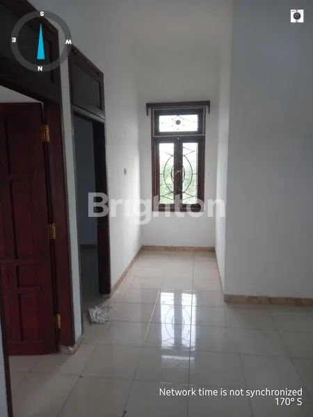 image SEWA RUMAH 2 LANTAI, KONDISI TERAWAT, SIAP MASUK. (6)