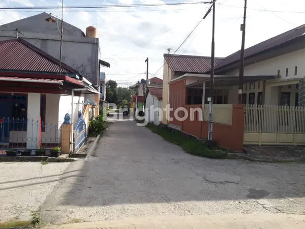 image RUMAH BAGUS AREA MARPOYAN DAMAI (8)