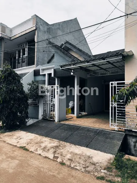 image RUMAH TINGGAL + KONTRAKAN 2 PINTU – DEPOK 2 TIMUR SIAP HUNI AMAN NYAMAN (1)