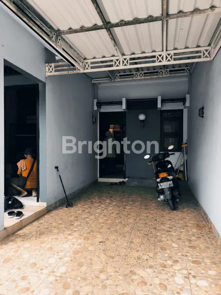 image RUMAH TINGGAL + KONTRAKAN 2 PINTU – DEPOK 2 TIMUR SIAP HUNI AMAN NYAMAN (2)