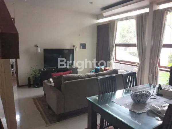 image RUMAH SIAP HUNI DI GRAHA RAYA BINTARO SEKTOR 9 – LOKASI STRATEGIS (3)